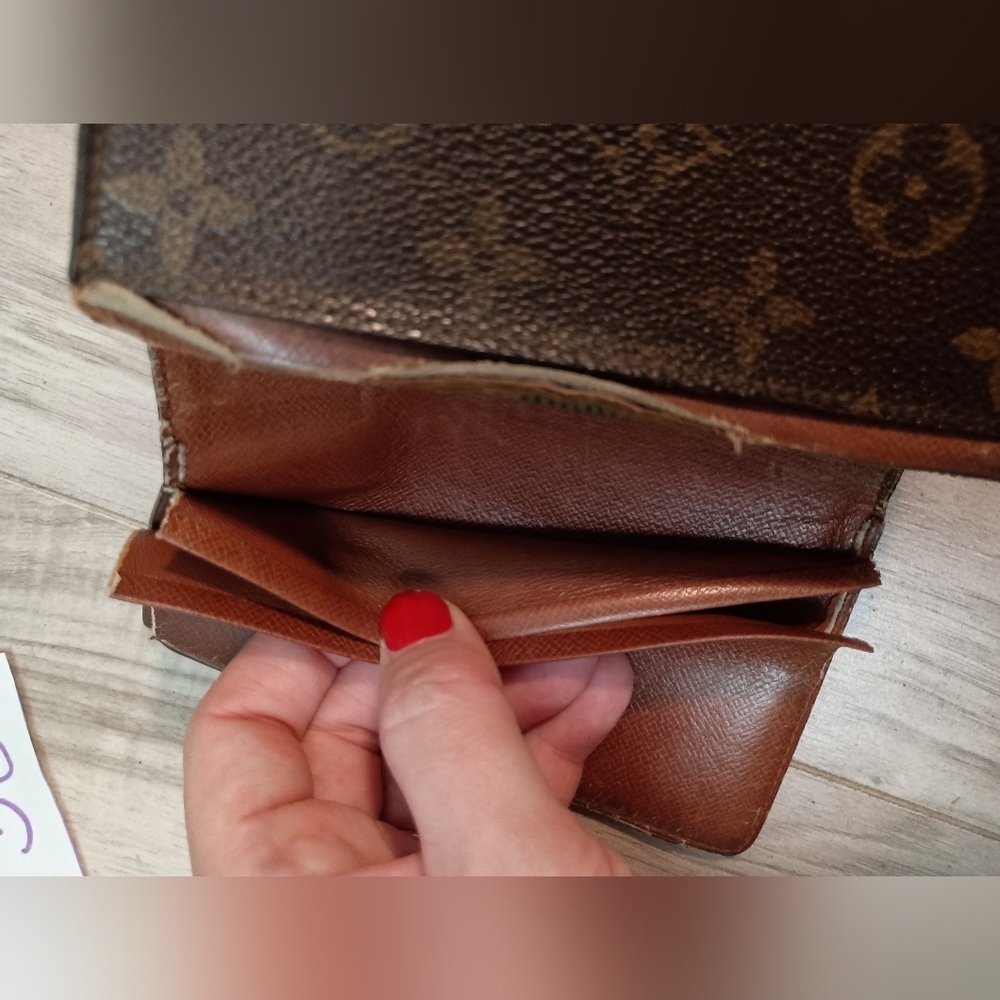 Authentic LOUIS VUITTON Porte Monnaie Tresor  Monogram France - Picture 13 of 15